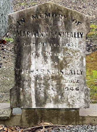 Thomas Kenneally's headstone - 59kB jpg