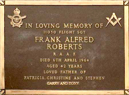 Frank Alfred Roberts'headstone - 28kB jpg